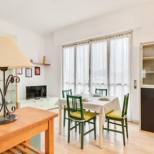 Roomy Albissola Marina